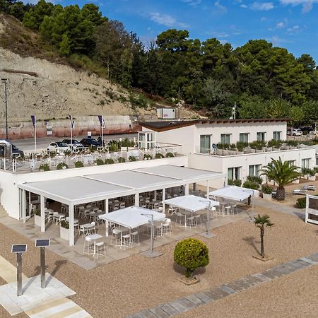 Marino1958 Rta Hotel Numana Bagian luar foto