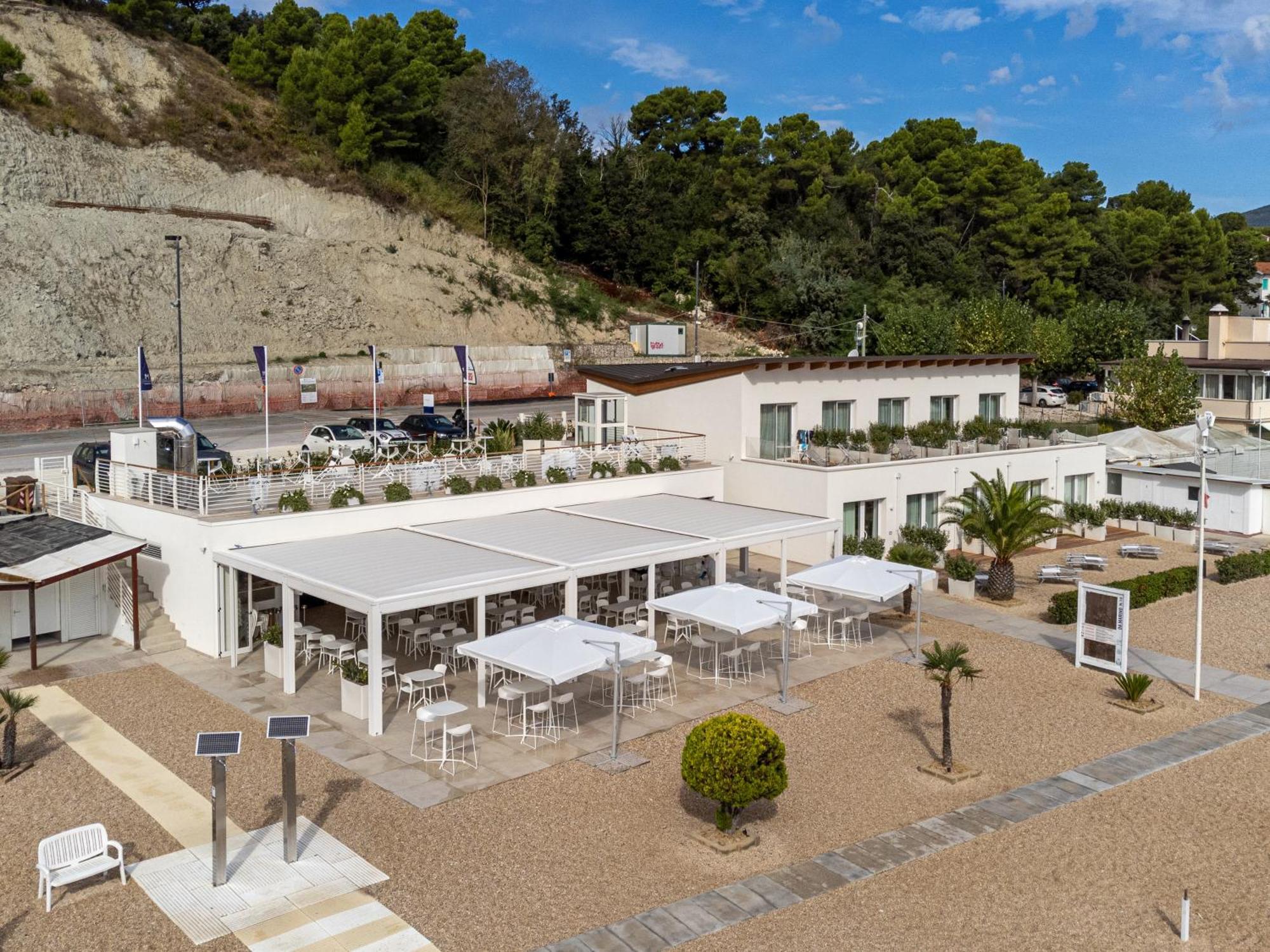 Marino1958 Rta Hotel Numana Bagian luar foto